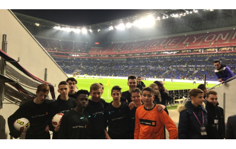 U15 : 11 reventinois sur la pelouse du Groupama Stadium !